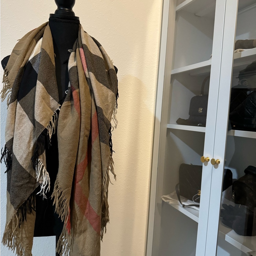 Burberry Merino scarf - Picture 2 of 11